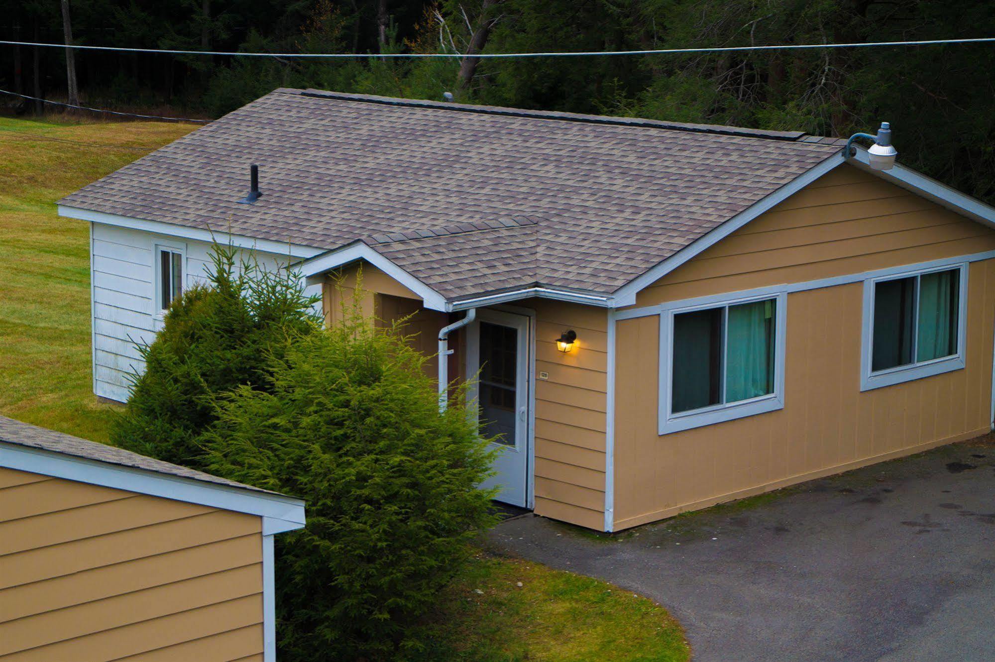 Sullivan Trail Inn & Suites Pocono Lake Esterno foto